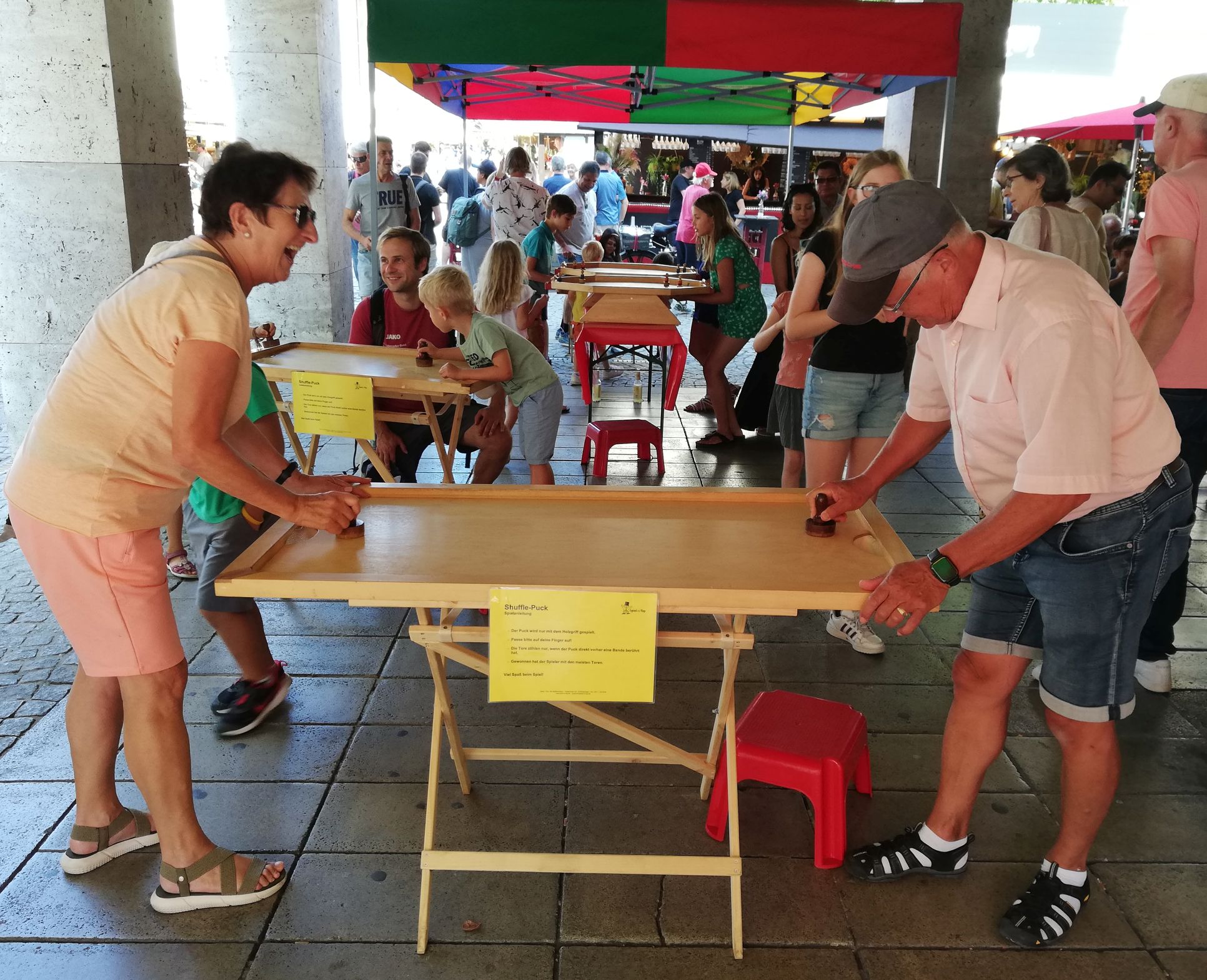 Spiele von Spiel-o-Top vor dem Finanzministerium auf dem Weindorf in Stuttgart